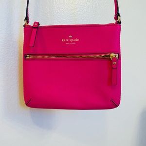 Fushia slim Kate Spade crossbody bag
